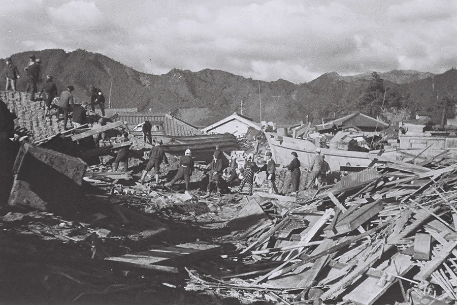 昭和東南海地震　尾鷲市港町の様子